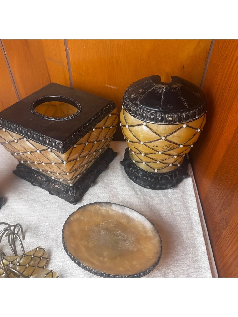 Vighano Bath Accessories 6 Piece Vanity Set Amber Faux Onyx Black Pearl